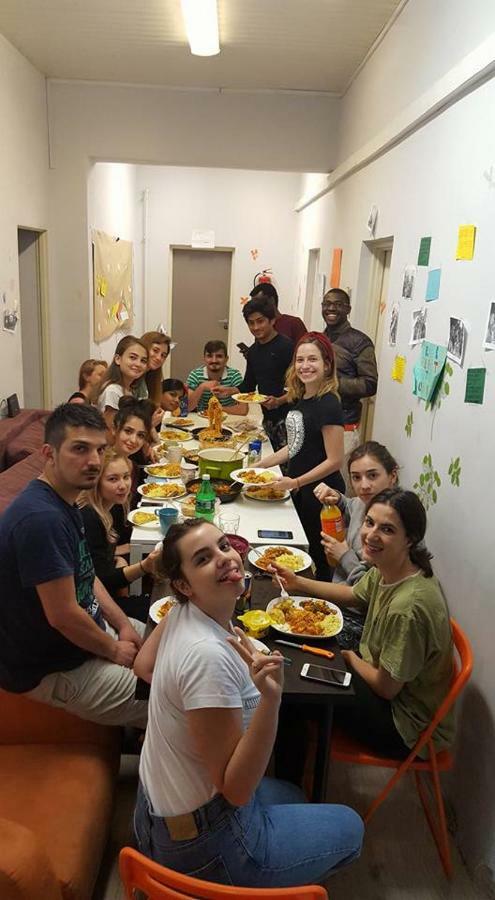 Hostel Family Erasmus Center Varsovie Extérieur photo